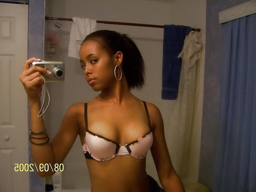 25P Amateur Black Girls 26
