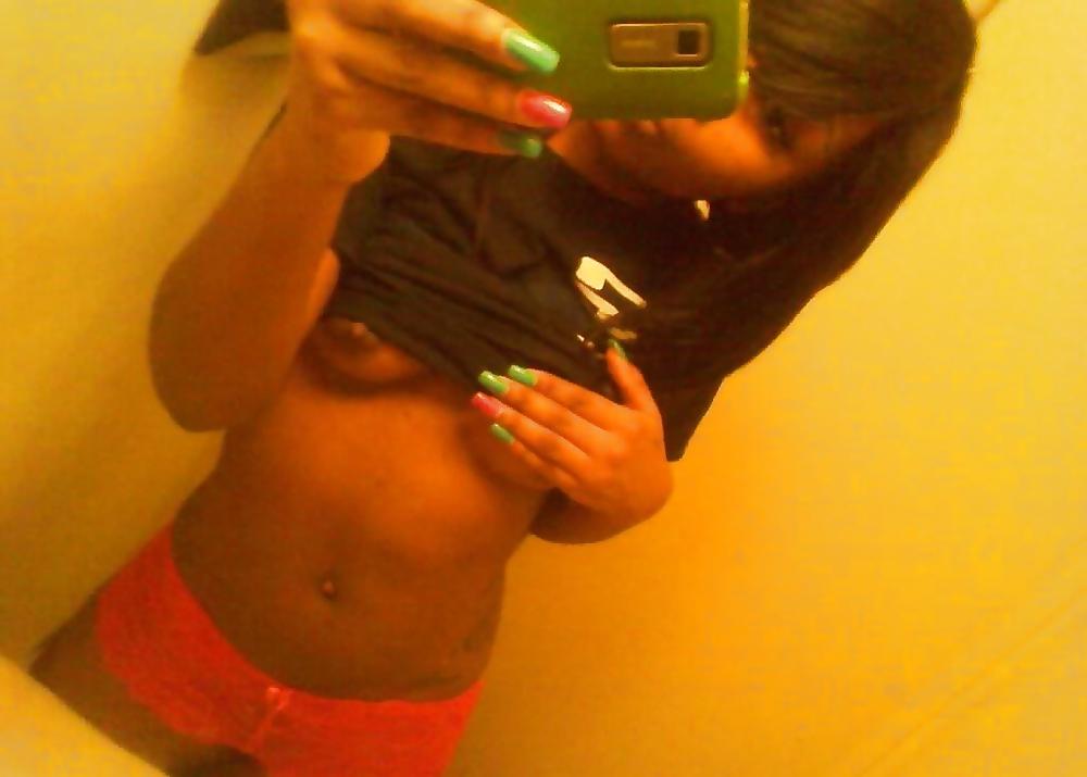 25P Amateur Black Girls 26