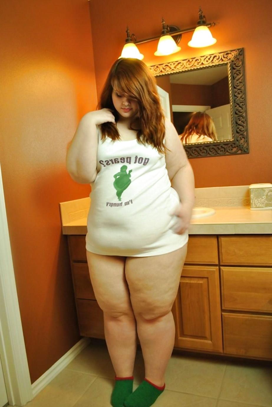 25P 413 bbw clothed under 30