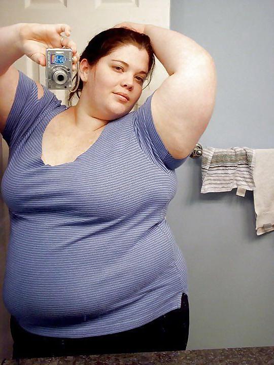 25P 413 bbw clothed under 30