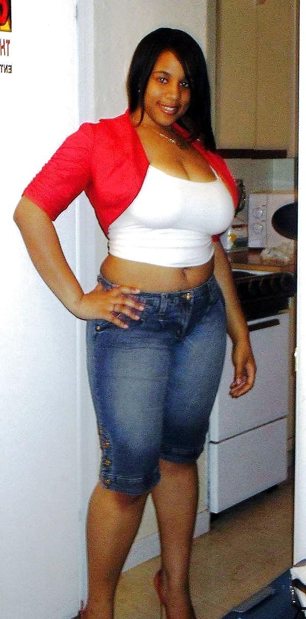25P 413 bbw clothed under 30