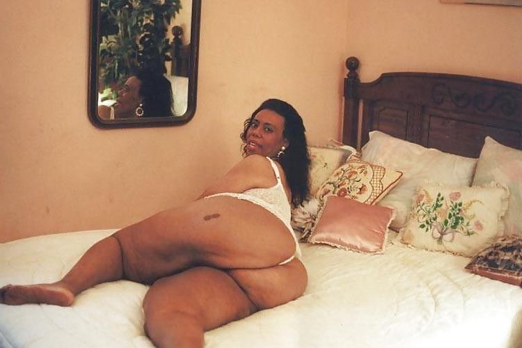 25P ALL KINDS OF MATURE BLACK WOMEN PT.10