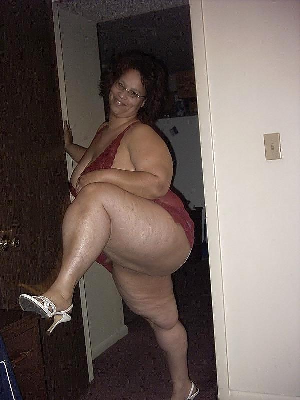 25P ALL KINDS OF MATURE BLACK WOMEN PT.10