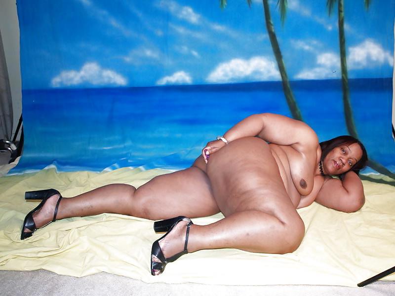 25P ALL KINDS OF MATURE BLACK WOMEN PT.10