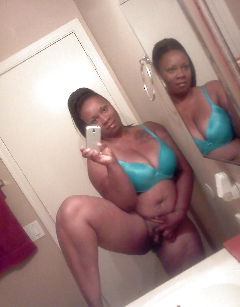 9P Black Milf Showing PUSSY!!!