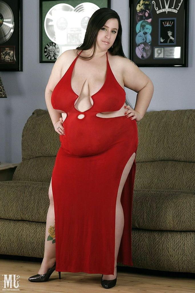 25P 413 bbw dressed over 30