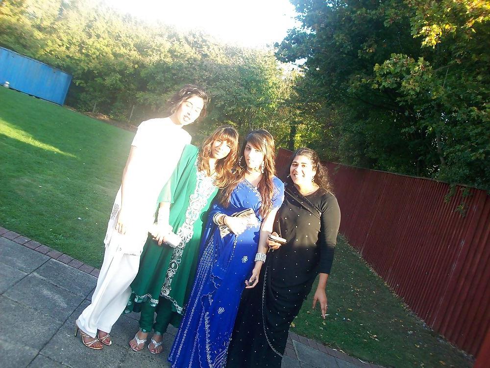 6P Indian Paki Muslim UK British Facebook feet (non nude)