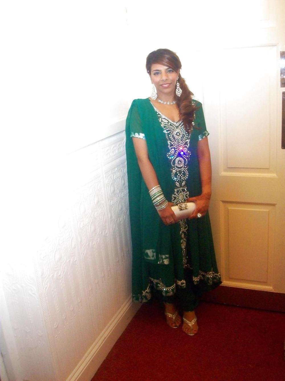 6P Indian Paki Muslim UK British Facebook feet (non nude)