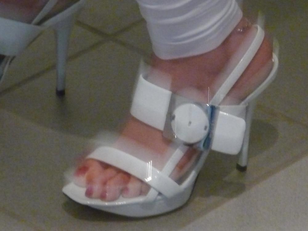 10P Girlfriend heels shoes feet foot nailpolish