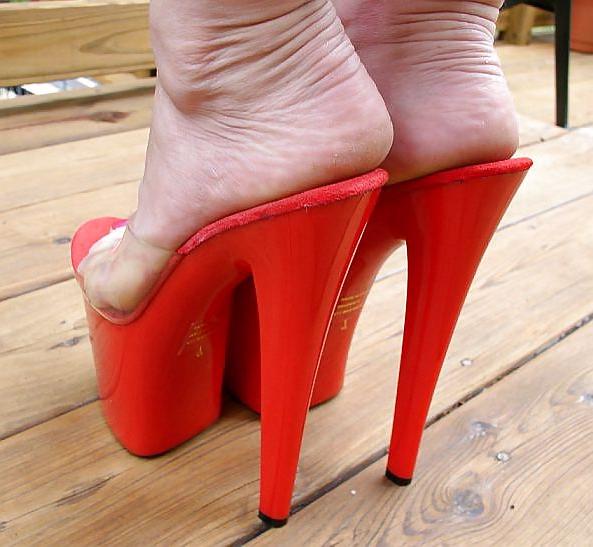 7P Feet In Heels