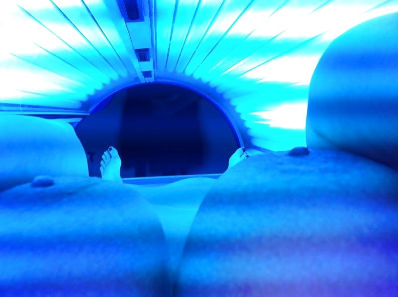 15P Kitten tanning her gorgeous body n 34E,s