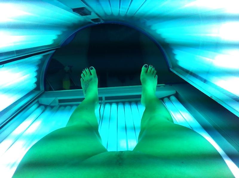 15P Kitten tanning her gorgeous body n 34E,s
