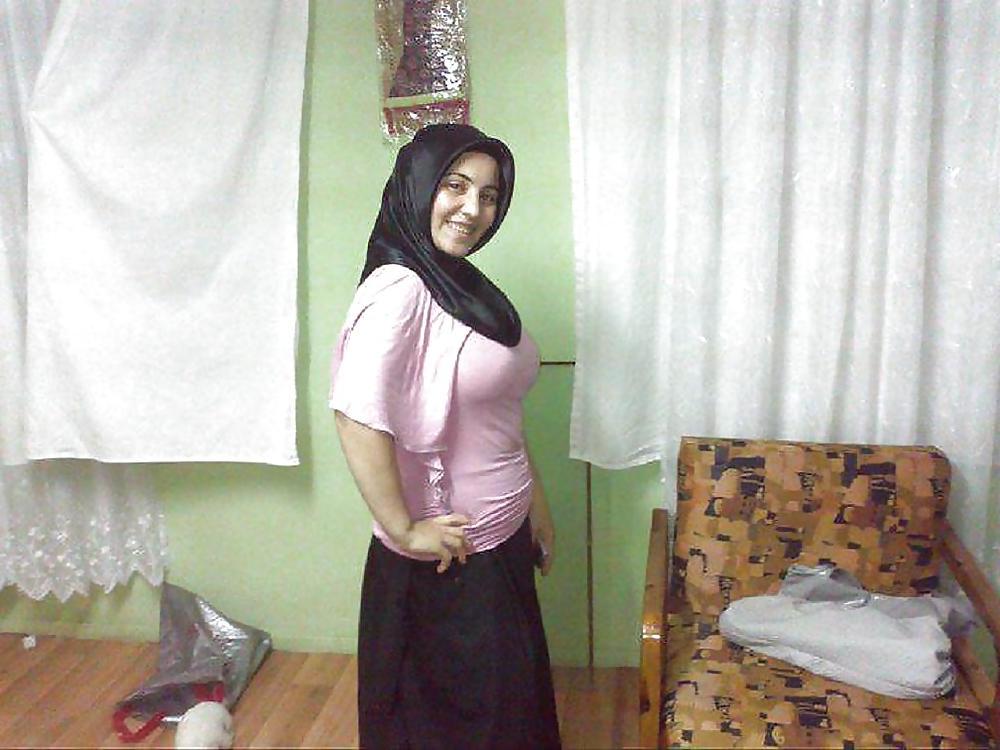 11P Arab turkish women 44