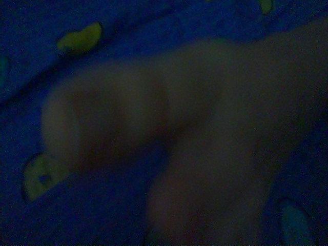 25P Sabrina 's Feet - Foot model with long flexible toes