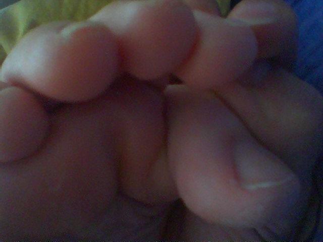 25P Sabrina 's Feet - Foot model with long flexible toes