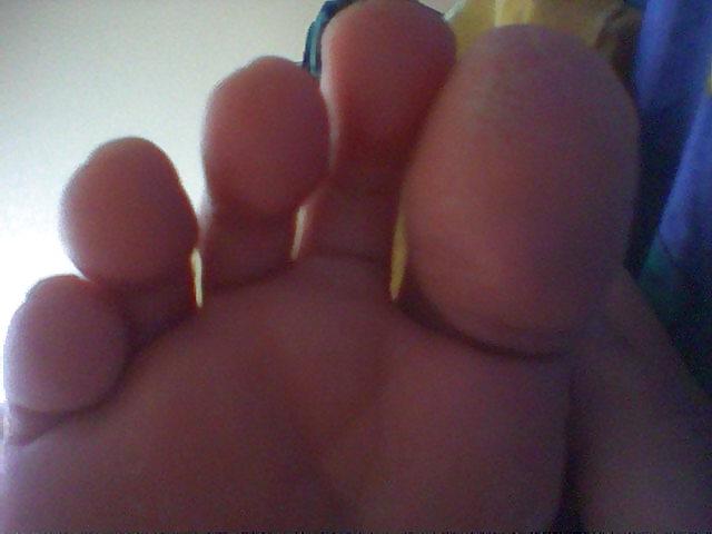 25P Sabrina 's Feet - Foot model with long flexible toes