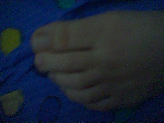 25P Sabrina 's Feet - Foot model with long flexible toes
