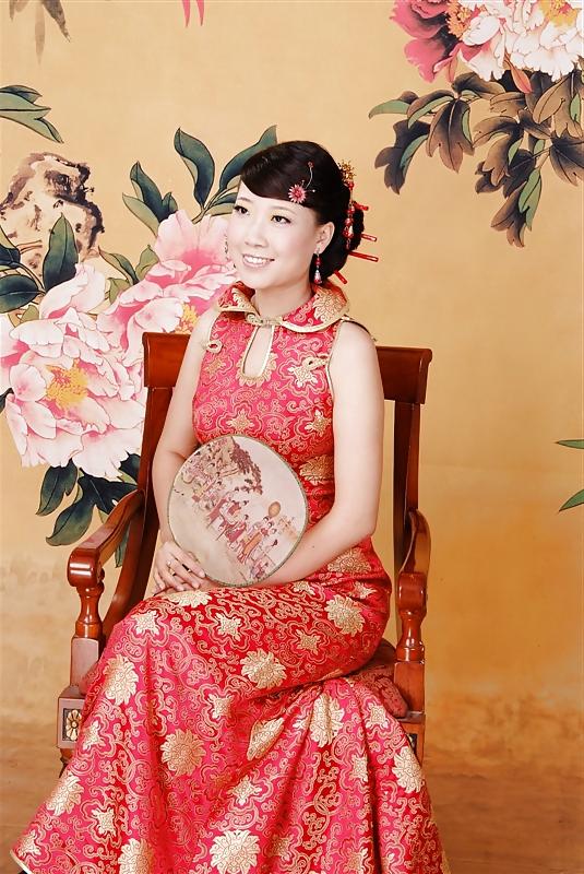 11P The Beauty of Hairy Asian Wife