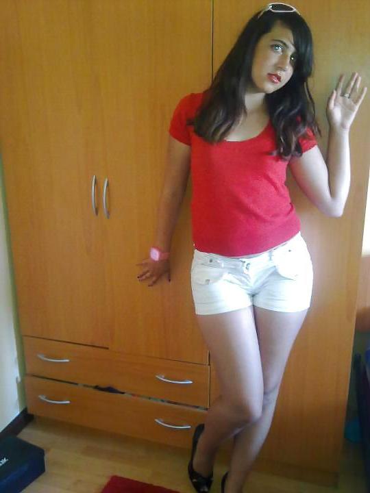 7P Turkish girl: zehra