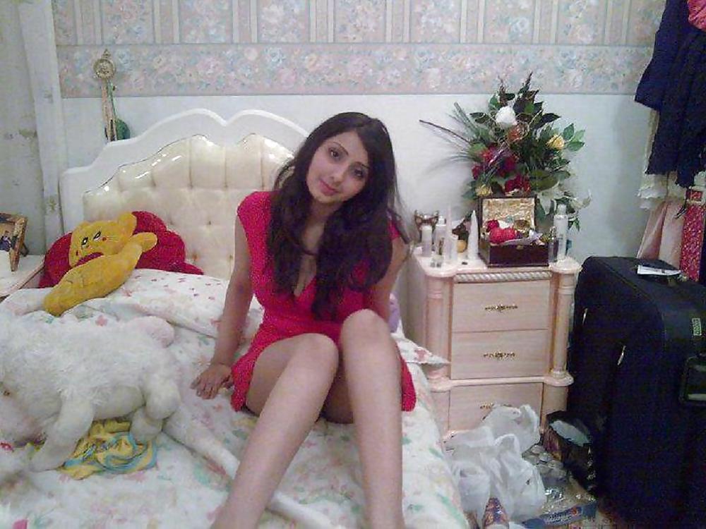 5P Arab turkish girl: Nazli