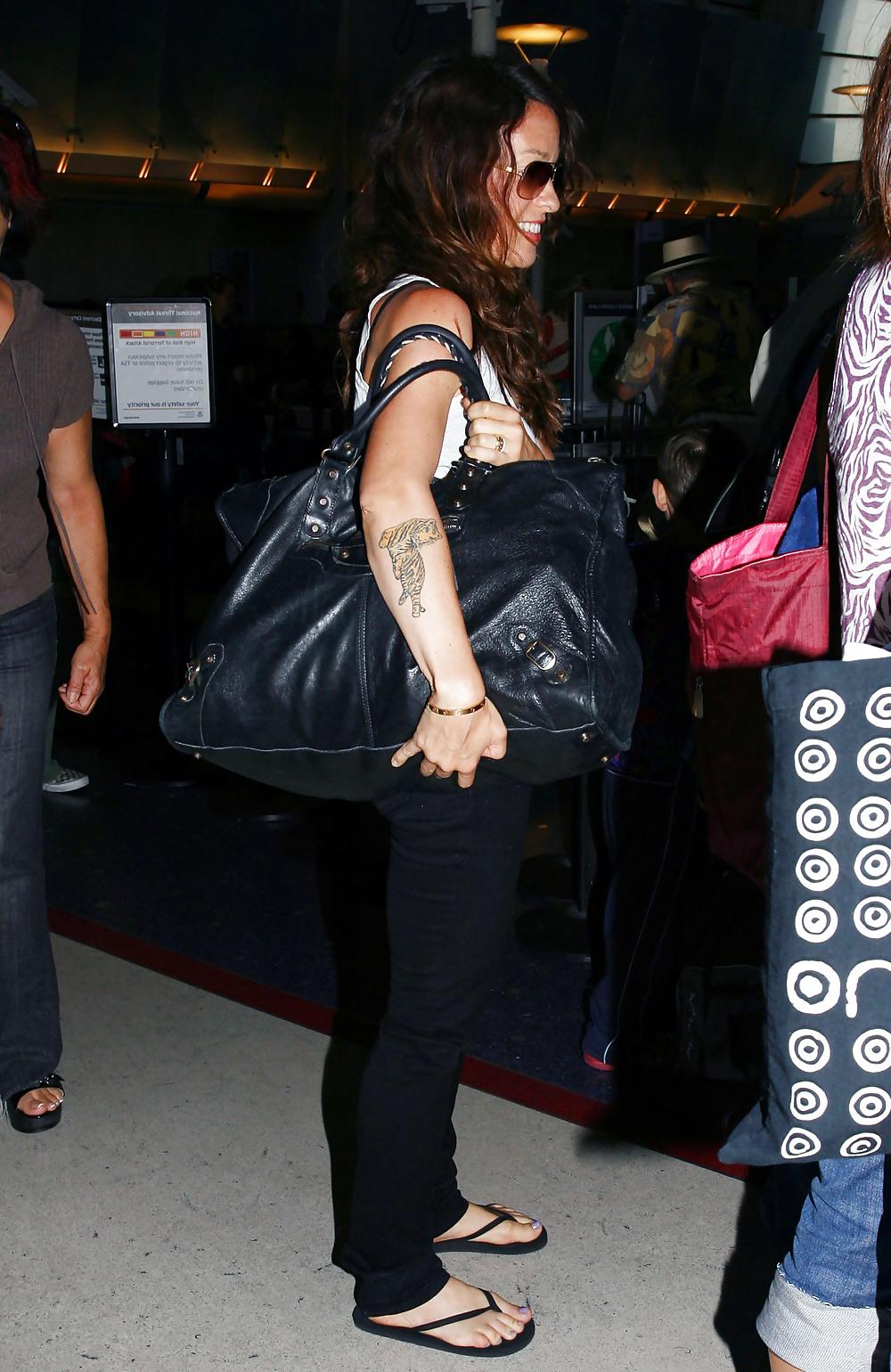 11P Alanis Morisette Feet