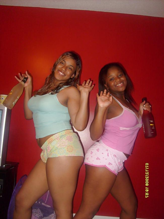 25P Black Networxxx Boobs