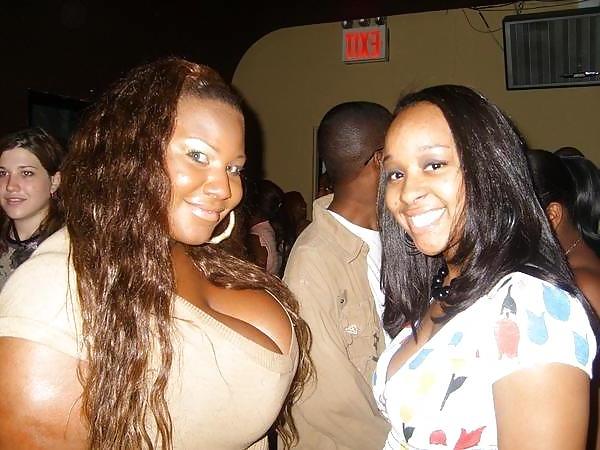 25P Black Networxxx Boobs