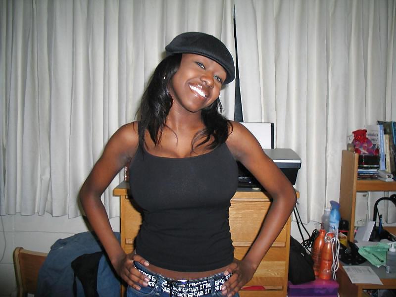 25P Black Networxxx Boobs