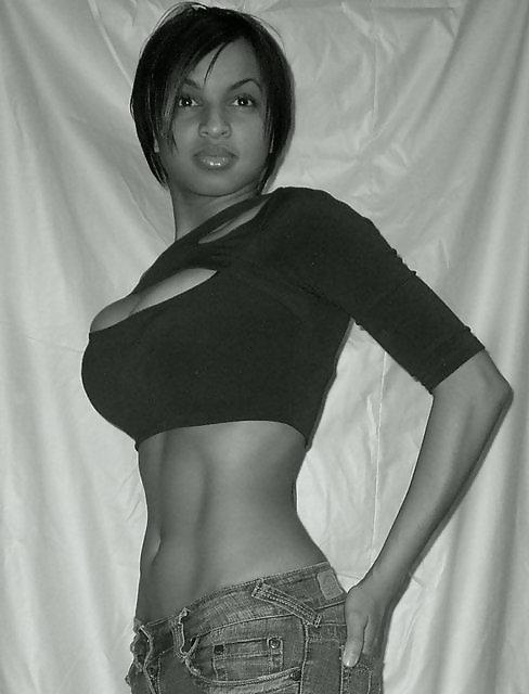 25P Black Networxxx Boobs