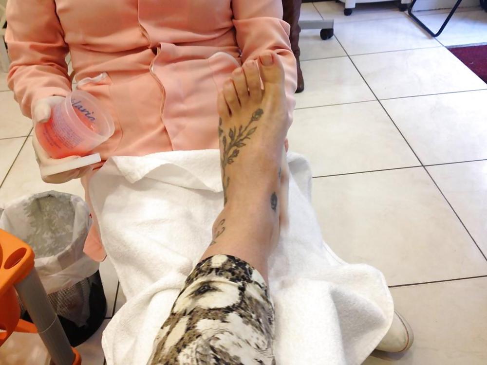 22P Jane alexander Feet