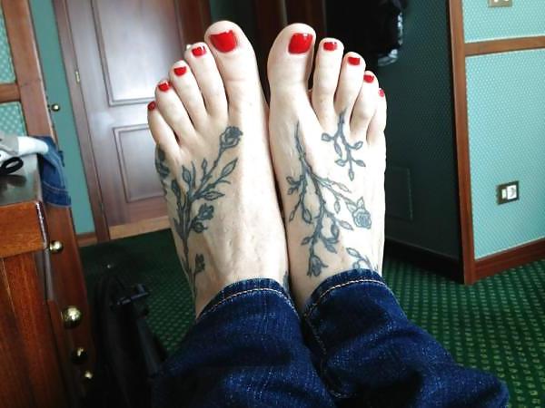 22P Jane alexander Feet