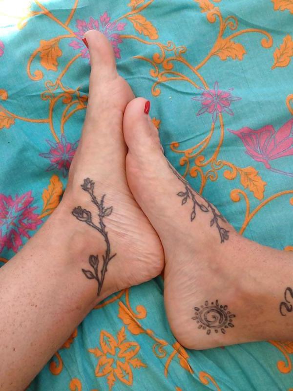 22P Jane alexander Feet