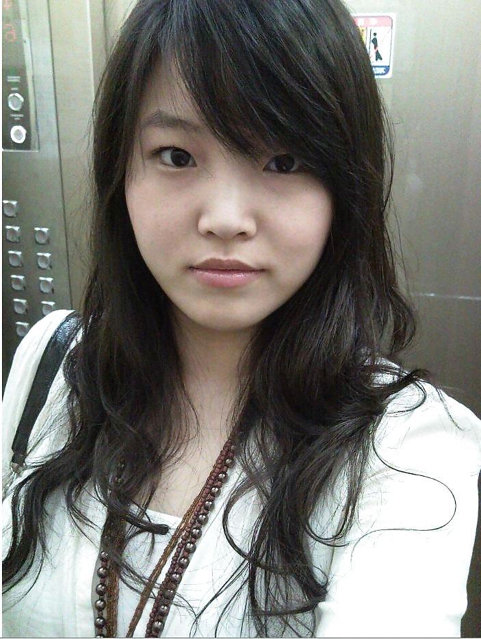13P Korean beautician