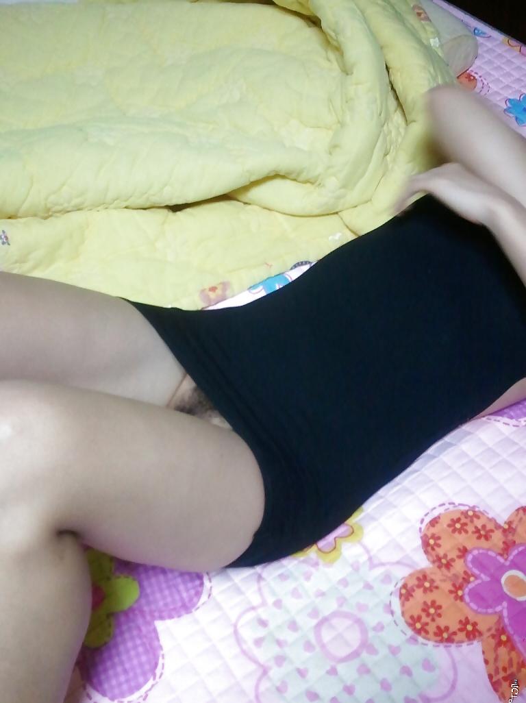 13P Korean beautician