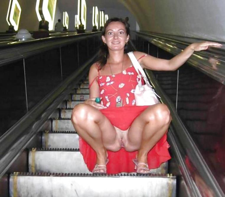 24P Is she forgot her slip 3?
