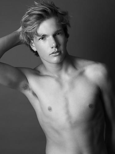 24P Ben S..... Gorgeous Model