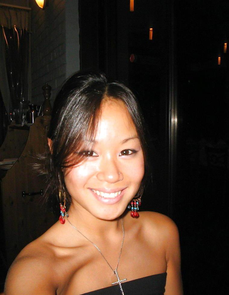 25P Asian beauty on holiday