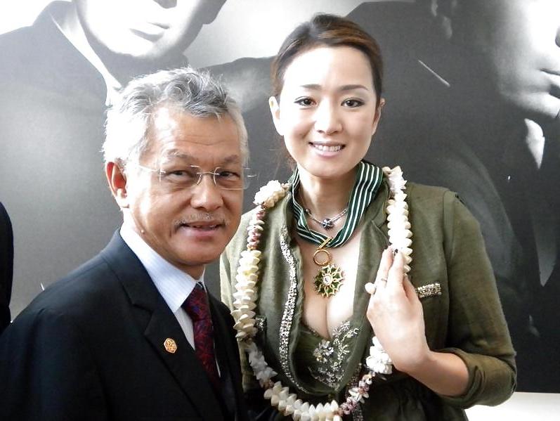 20P Gong Li - Asian Celebrity