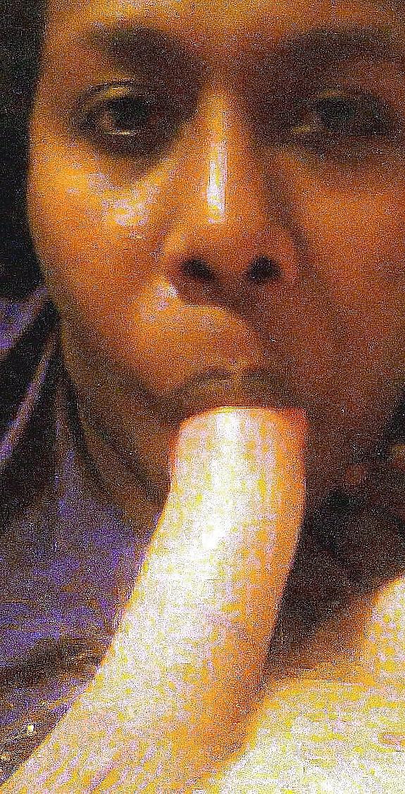 25P Papua New Guinea sexy lady