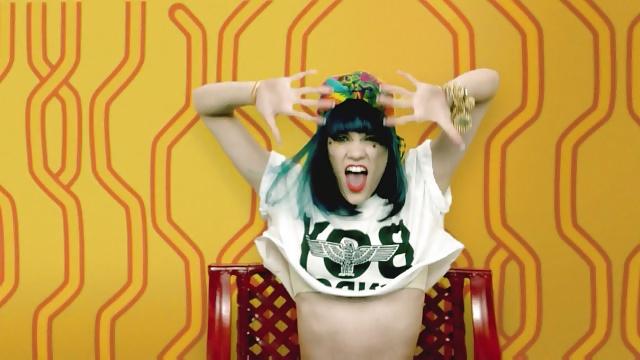 25P Jessie j 2 (nip slip)