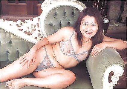 25P Asiatiques femmes mures
