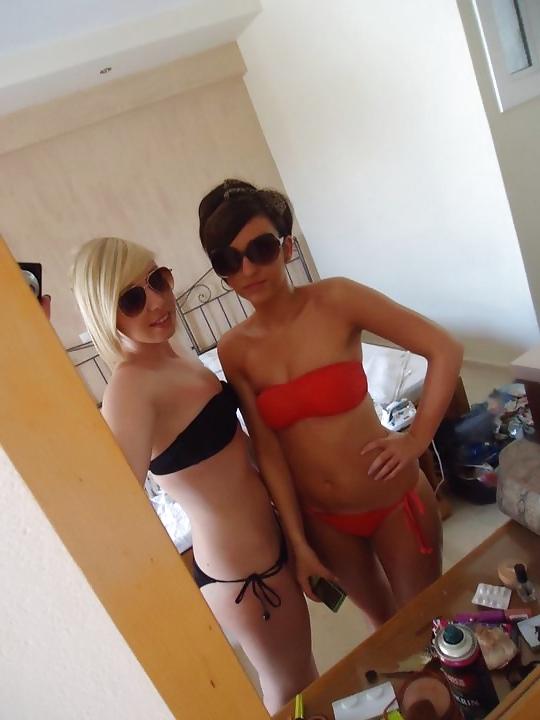 18P Very very sexy amateur kissing bikini heels