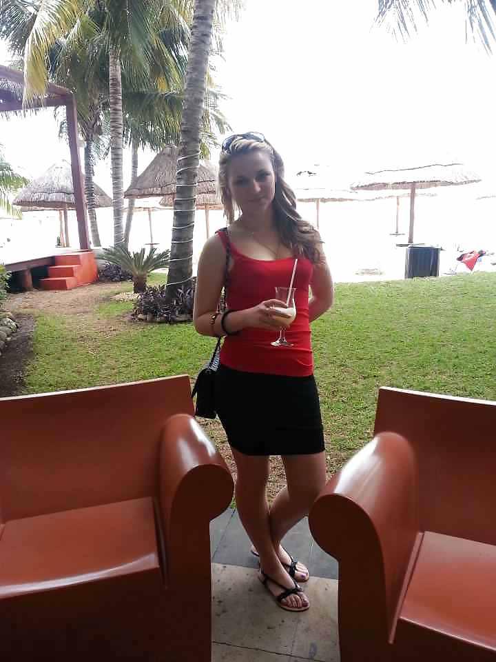 23P Our fun neighbor..playmate
