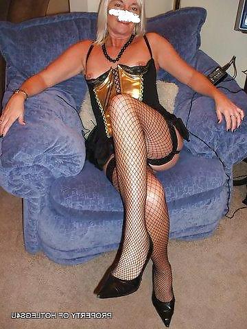 8P Gold basque