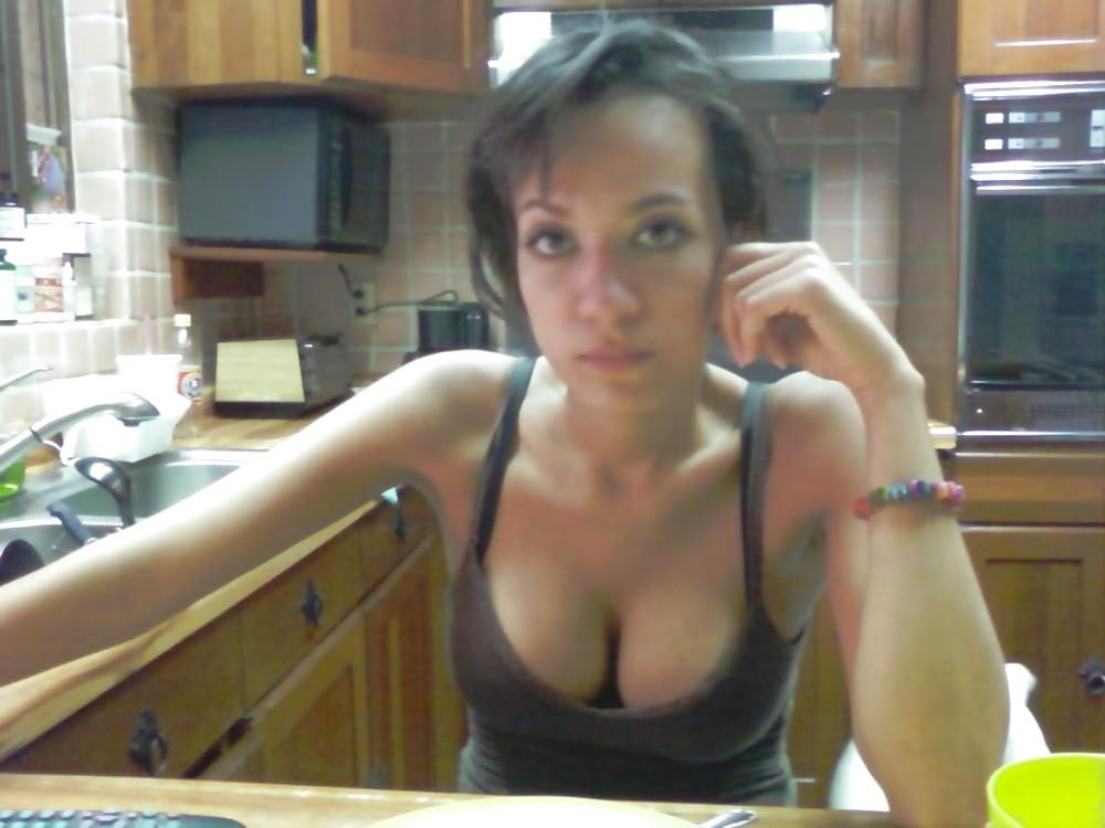 25P Downblouse - Cleavage - Pokies 1