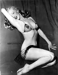 25P Classic pin up girl