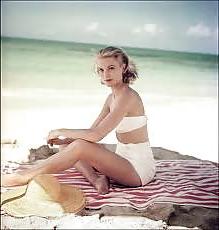25P Classic pin up girl