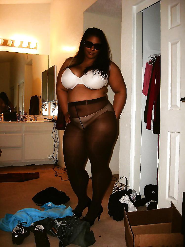 25P ALL KINDS OF MATURE BLACK WOMEN PT.14