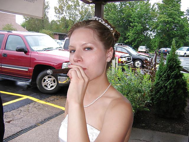 9P Classy Brides Smoking