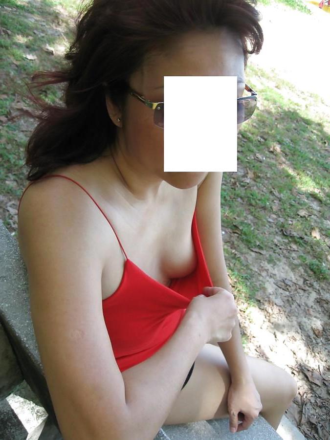 25P Mature asian exhibitionist